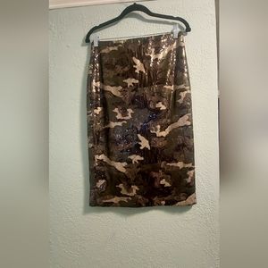 Camo sequins skirt. In great condition